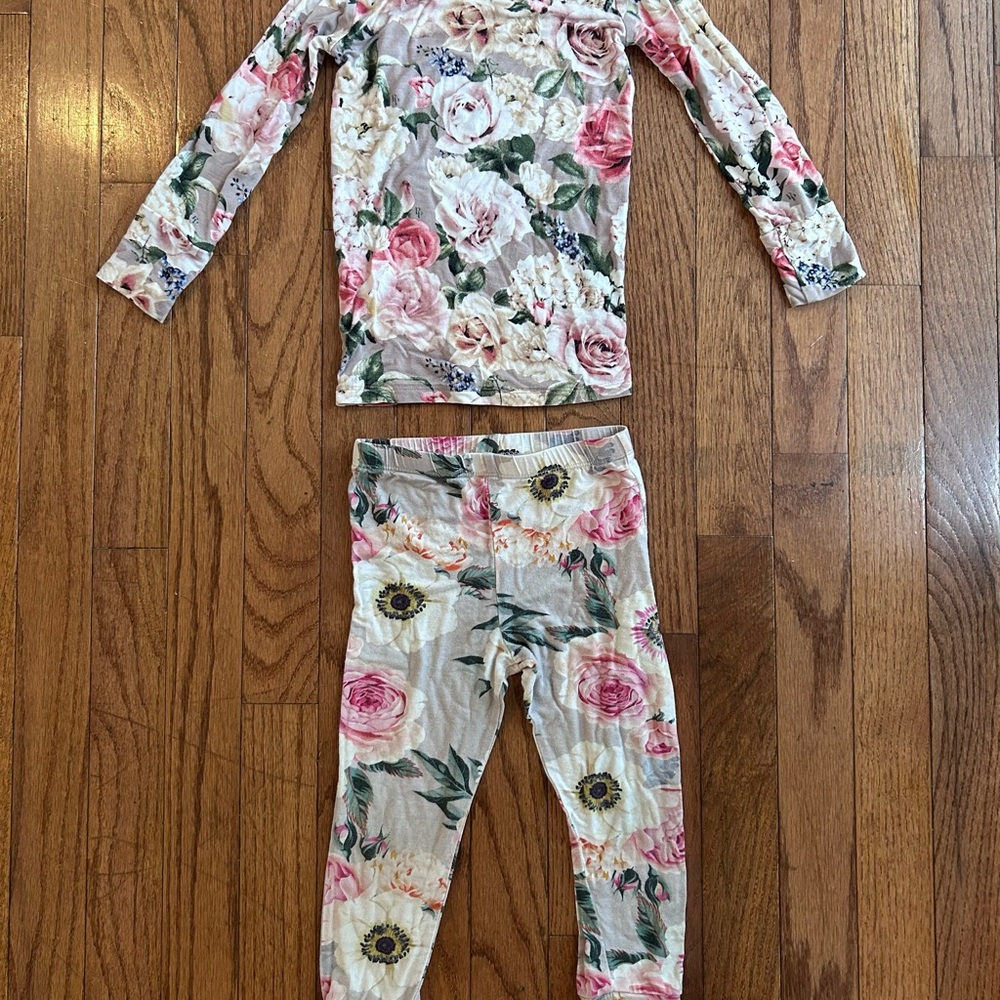 Posh Peanut Floral Long Sleeve Pajama Set